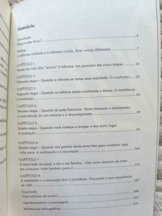 Livro "Como Viver uma Reforma Feliz" de Myriam Orazzo