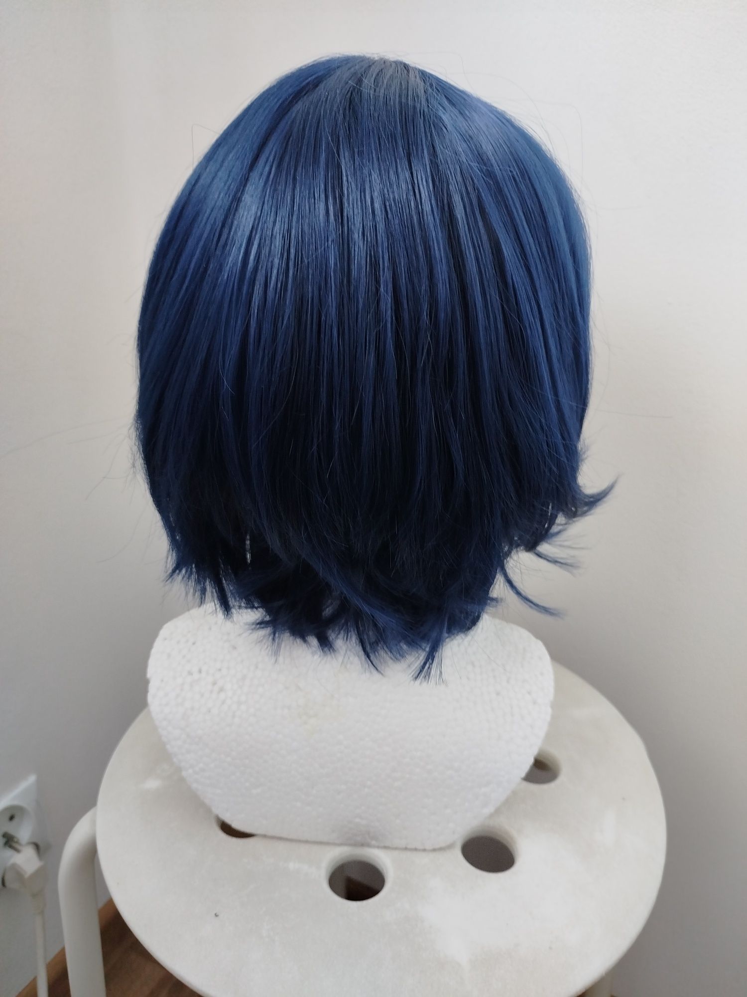 krótki granatowy niebieski wig peruka cosplay anime manga