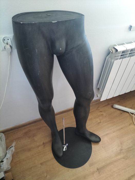 Manekin męski nogi