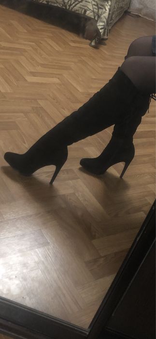 Ботфорти замш 37 на замочку, ззаду шнурочки