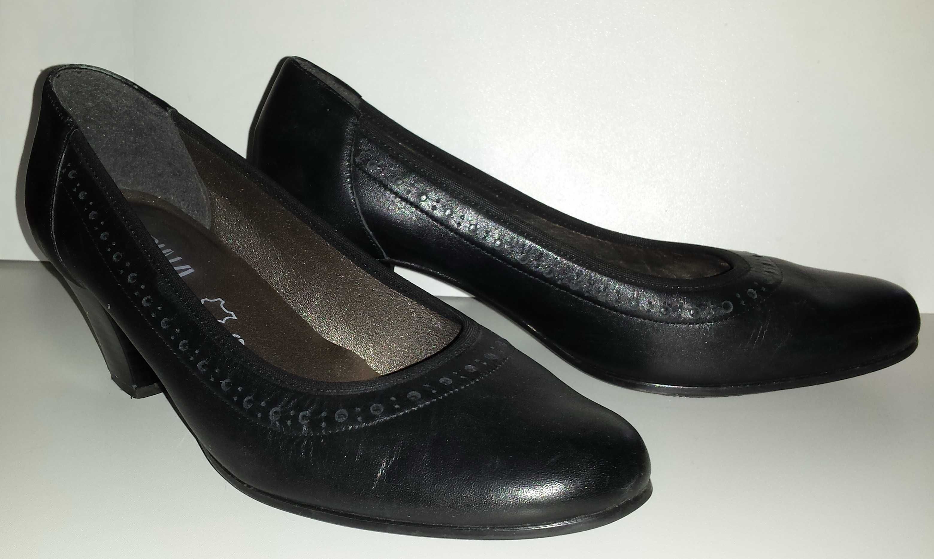 Женская обувь удобные Кожаные туфли классика размер 39 стелька 25,5 см