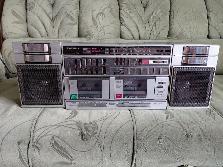 Магнітофон SANYO MTW 8 made in Japan.
