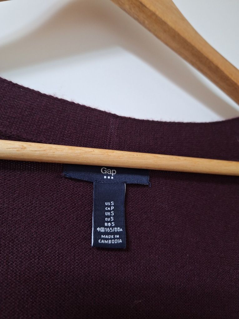 Elegancki,  klasyczny kardigan burgundowo sliwkowy Marki Gap