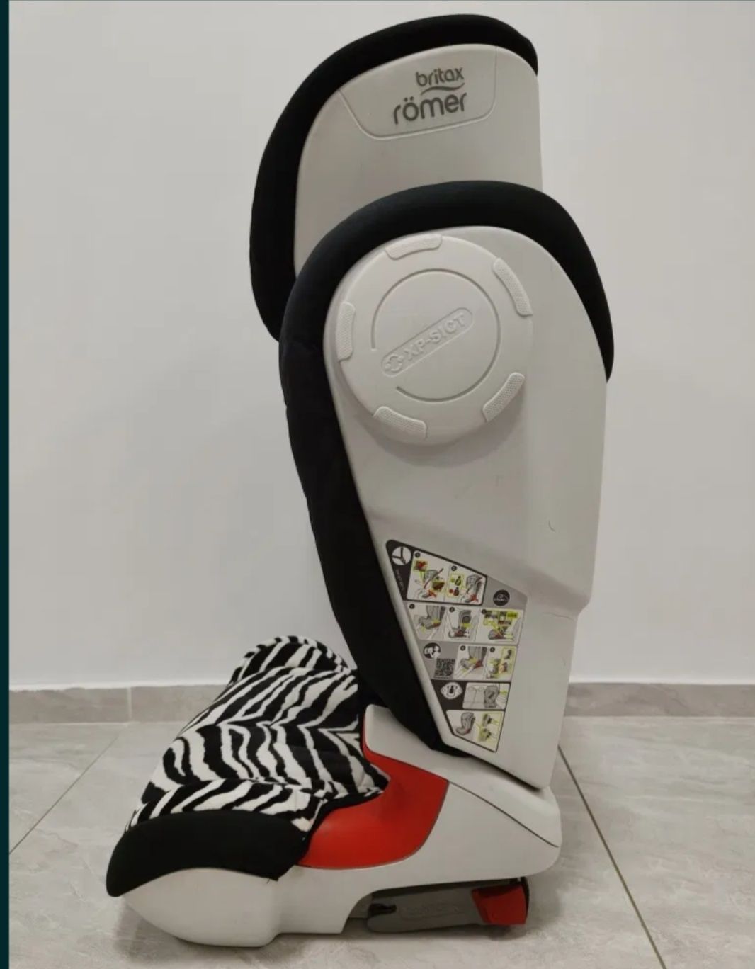 Автокресло Britax Roemer Kidfix SL Sict smart zebra highline