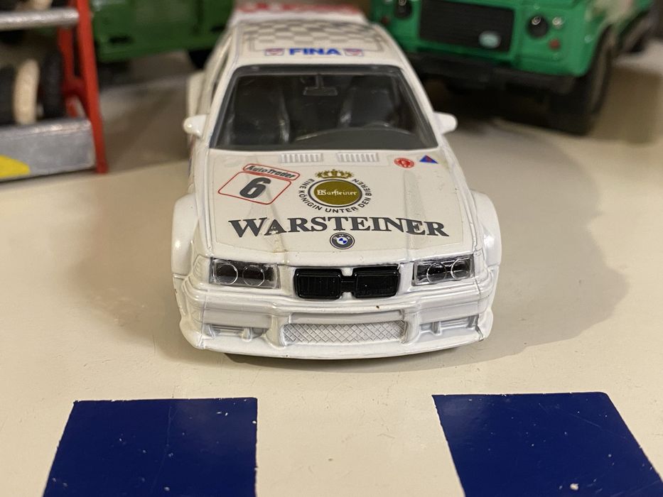 BMW M3 DTM Burago escala 1:43