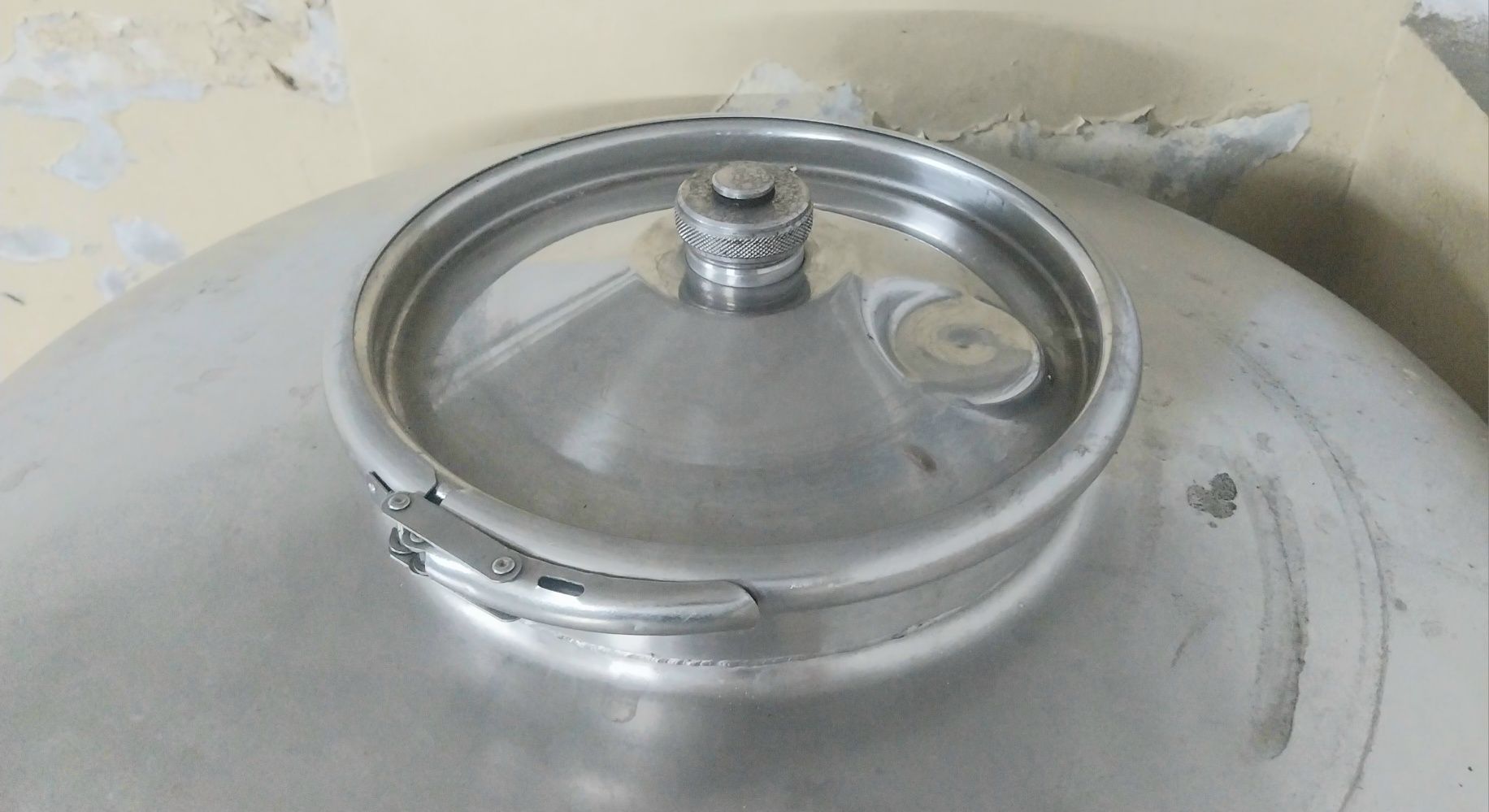 Cuba de Inox 550L como nova, limpa, pronta a usar. Poss. de entrega