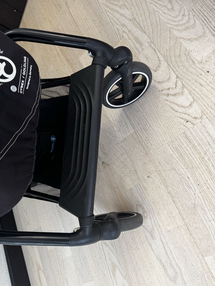 Прогулочная прогулянкова коляска Cybex Eezy S Plus 2