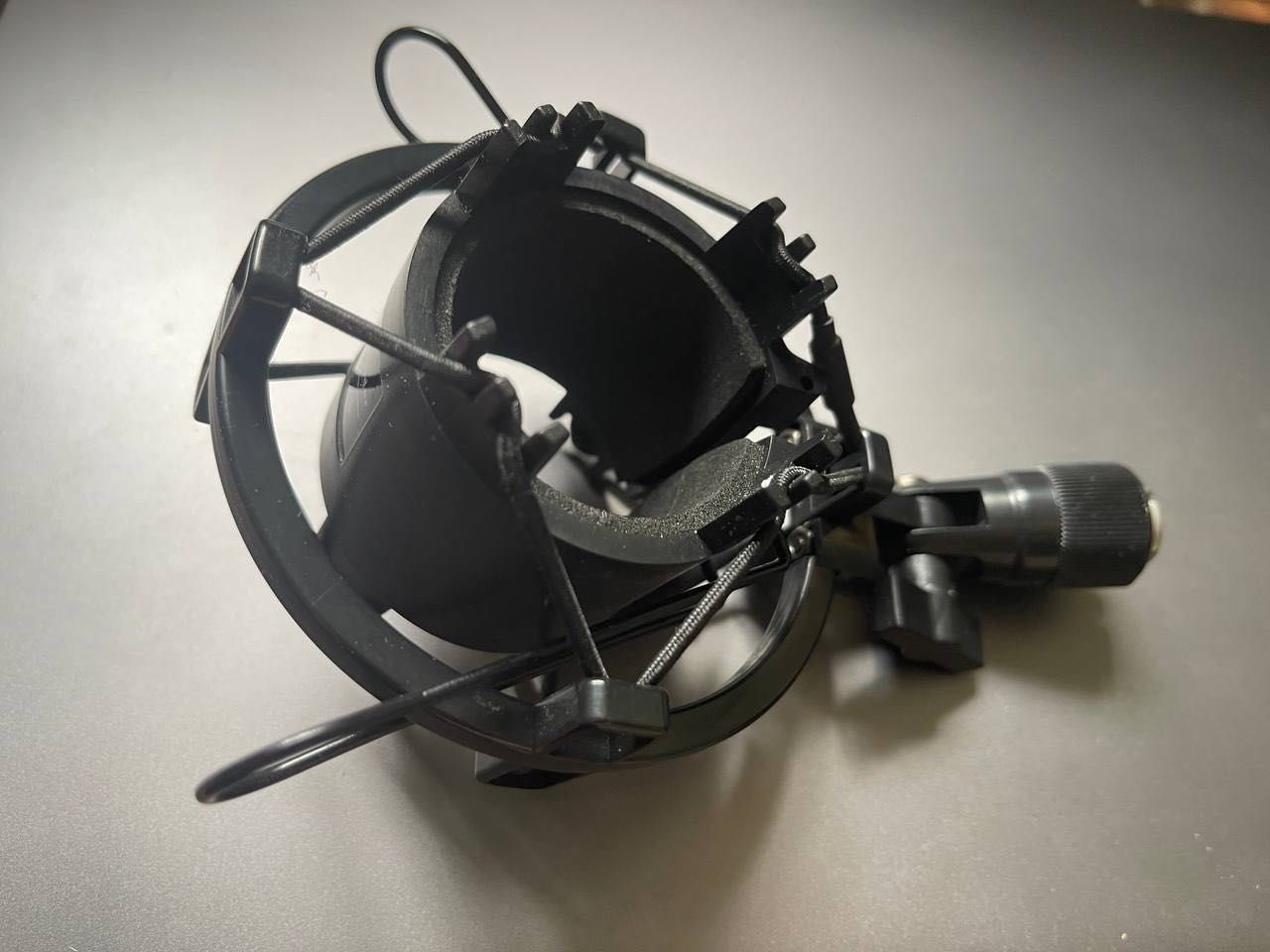 Студійний конденсаторний мікрофон RODE NT1000