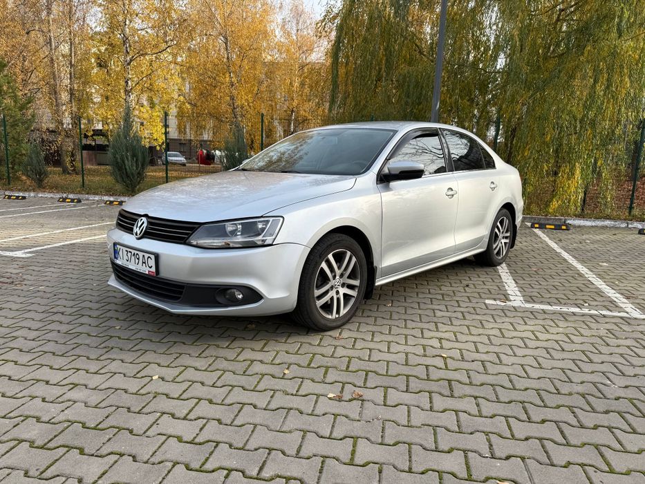 Продам Volkswagen Jetta 2.5 автомат газ/бензин