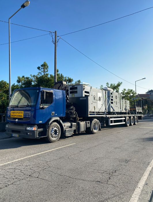 Vendo Camião Grua Renault com Hiab 260
