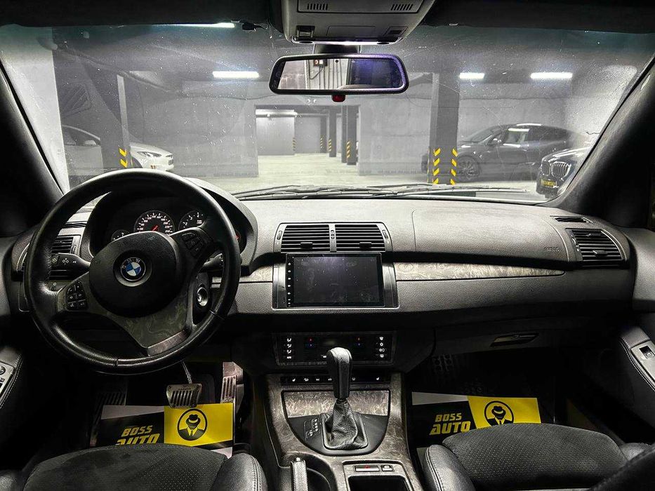 BMW    X5   2004