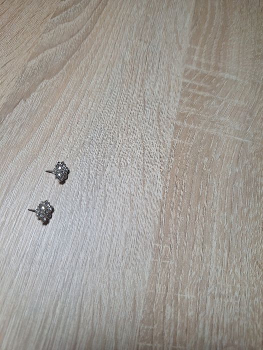 Brincos swarovski com pouco uso