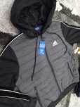 Kispo Adidas apenas em M