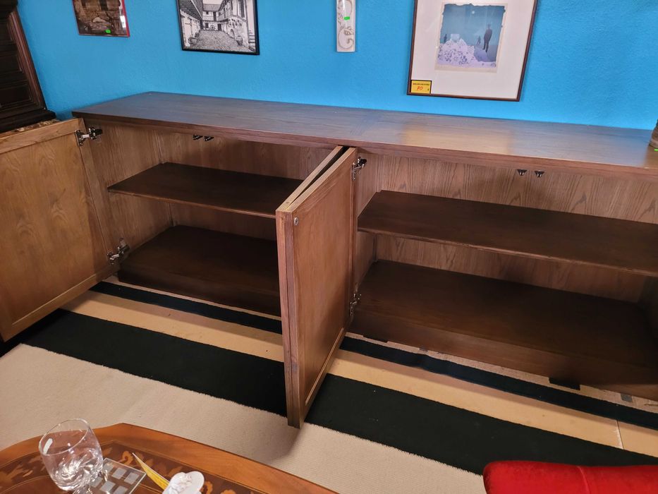 Excelente aparador de marca area - Muito bom estado geral