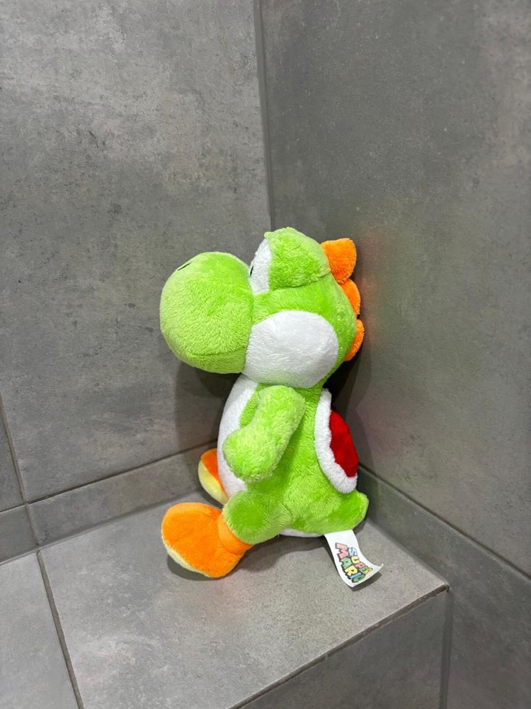 Maskotka, pluszak - Yoshi - Super Mario Bros - Nintendo - 26 cm.