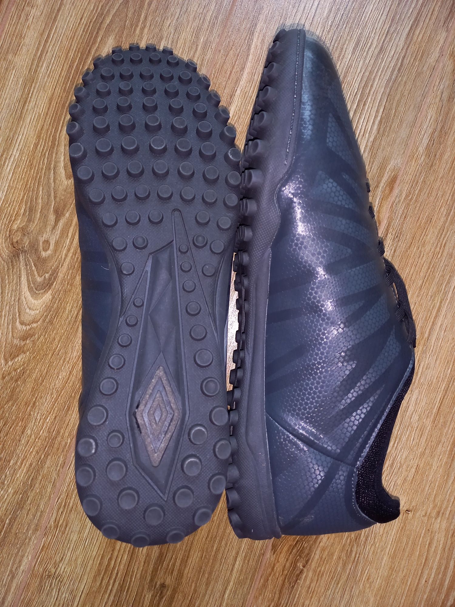 Praktycznie nowe korki Umbro