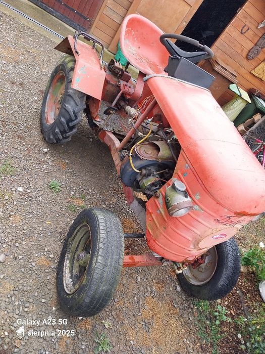 Traktor traktorek