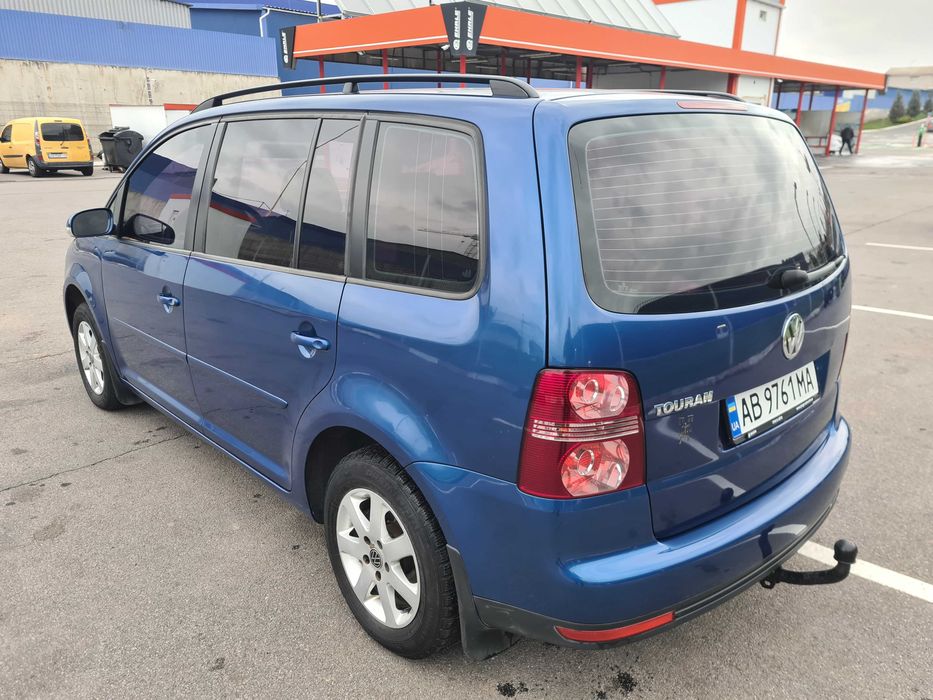 VW touran 1.6 mpi +газ добрий стан
