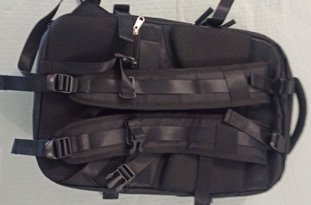 Mochila de viagem Nova