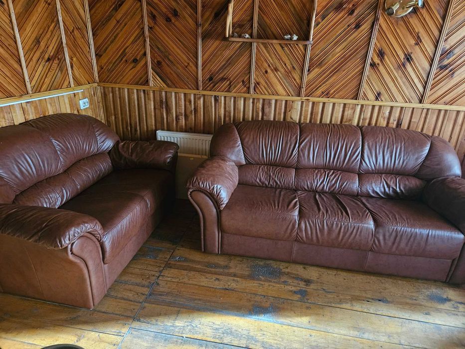 Продам шкіряний комплект диванів