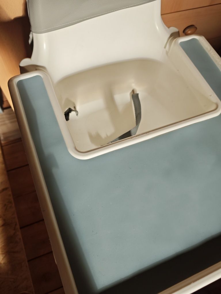 Krzesełko do karmienia Ikea Antilop z podnóżkiem z wyposażenie