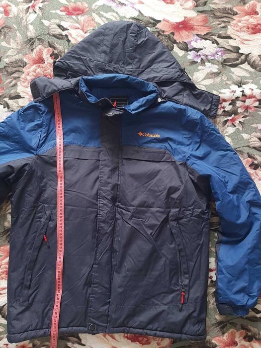 зимова куртка колумбія