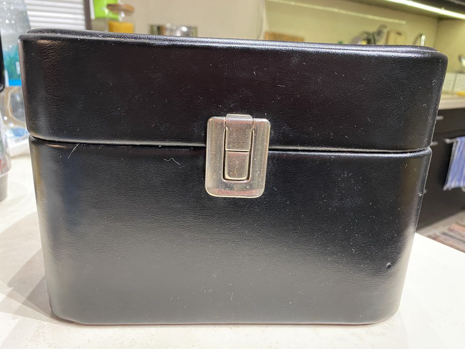 Stary kuferek kosmetyczny kosmetyczka kuferek na biżuterię