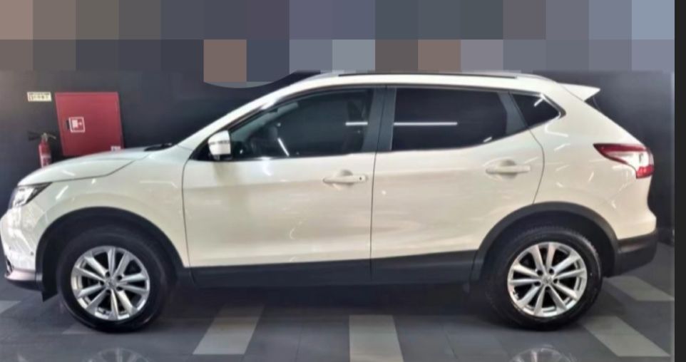 Nissan Qashqai poucos kms e teto panoramico