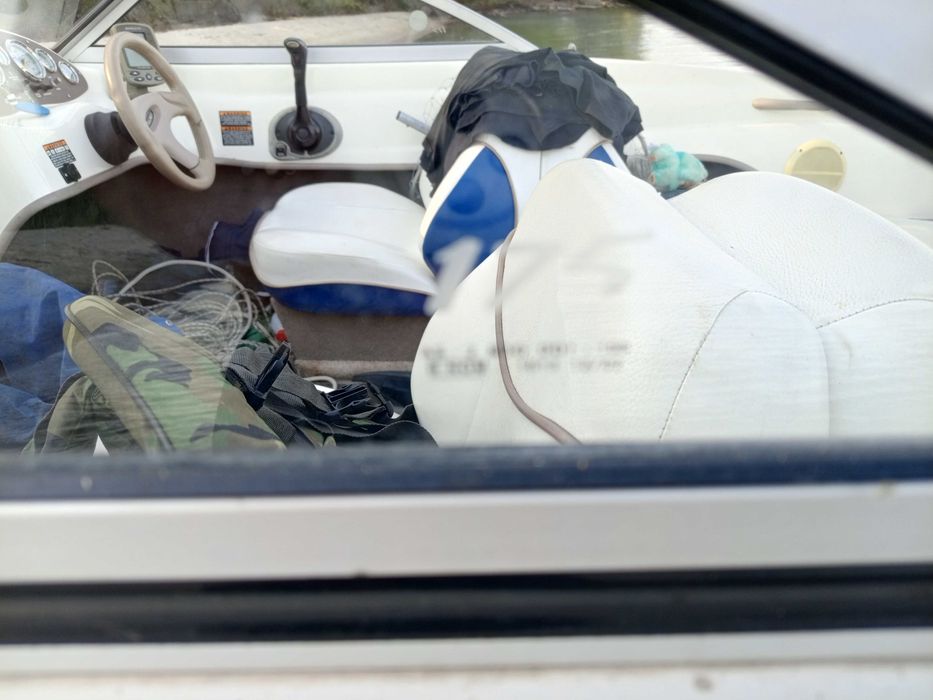 Bayliner 175 катер