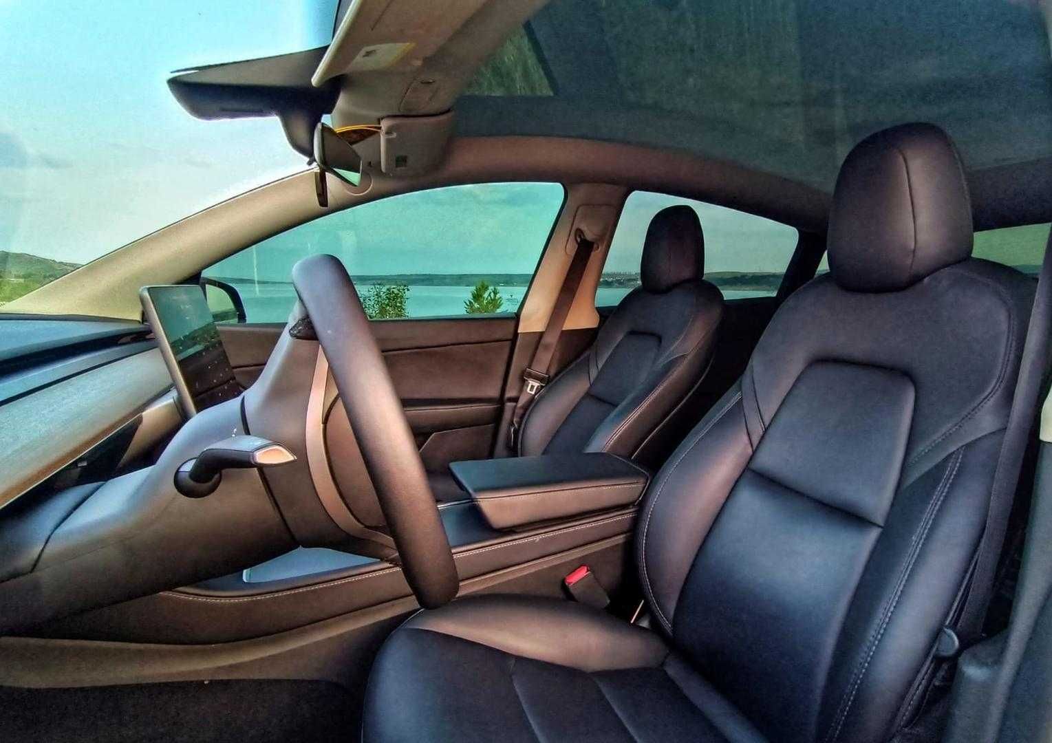Tesla Model Y 2022
I покоління  Long Range 82 kWh Dual Motor  AWD