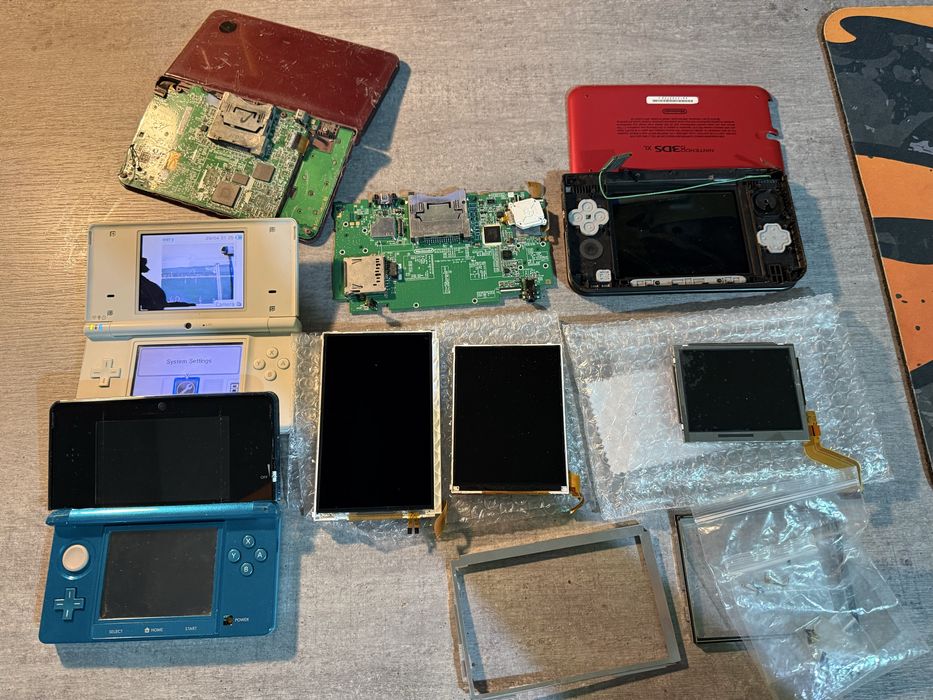Zestaw konsol/części Nintendo ds