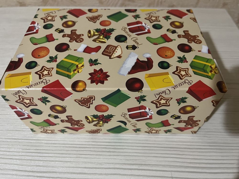 Коробка новый год праздничная упаковка бокс веселих свят
