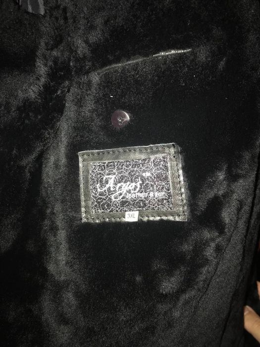 Чоловіча зимова куртка шкіряна