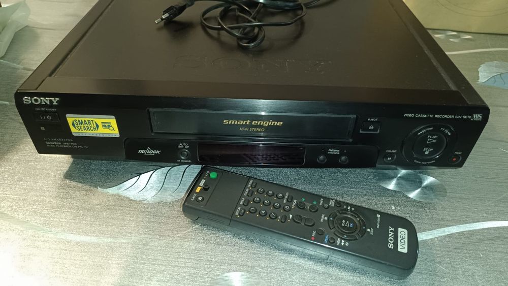 Conjunto TV video Sony e 16 filmes Adultos