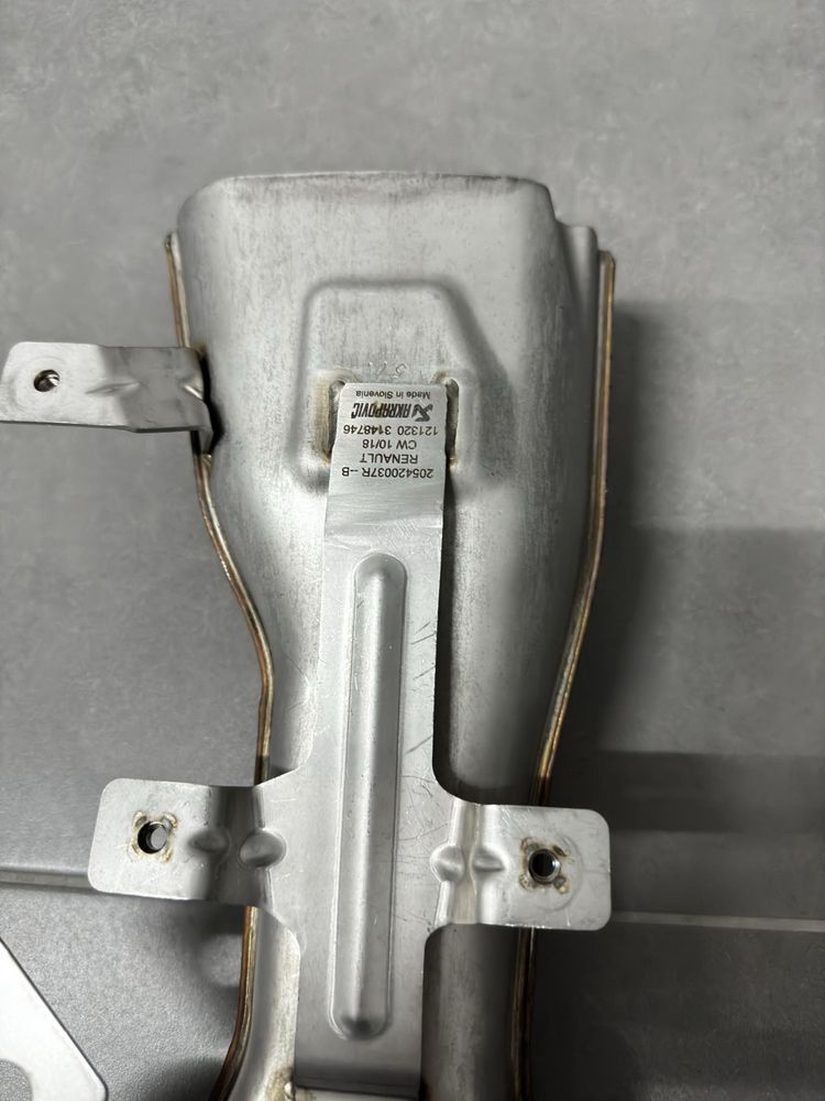 Ponteira em carbono akraprovic clio 4 Rs