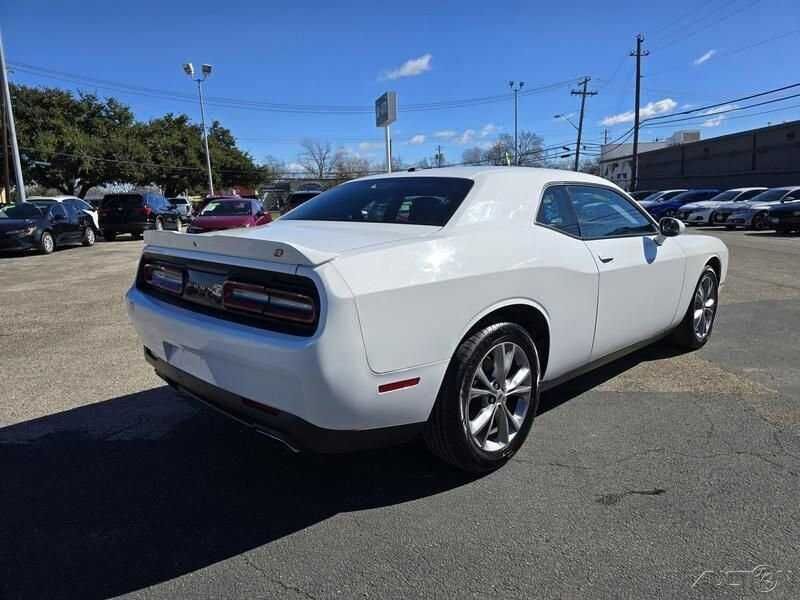 2021 Dodge Challenger SXT