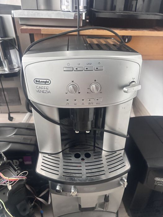 Кавомашина Delonghi magnifica  , автоматична кавомашина