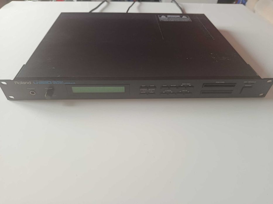 Roland U-220 – Profesjonalny moduł brzmieniowy