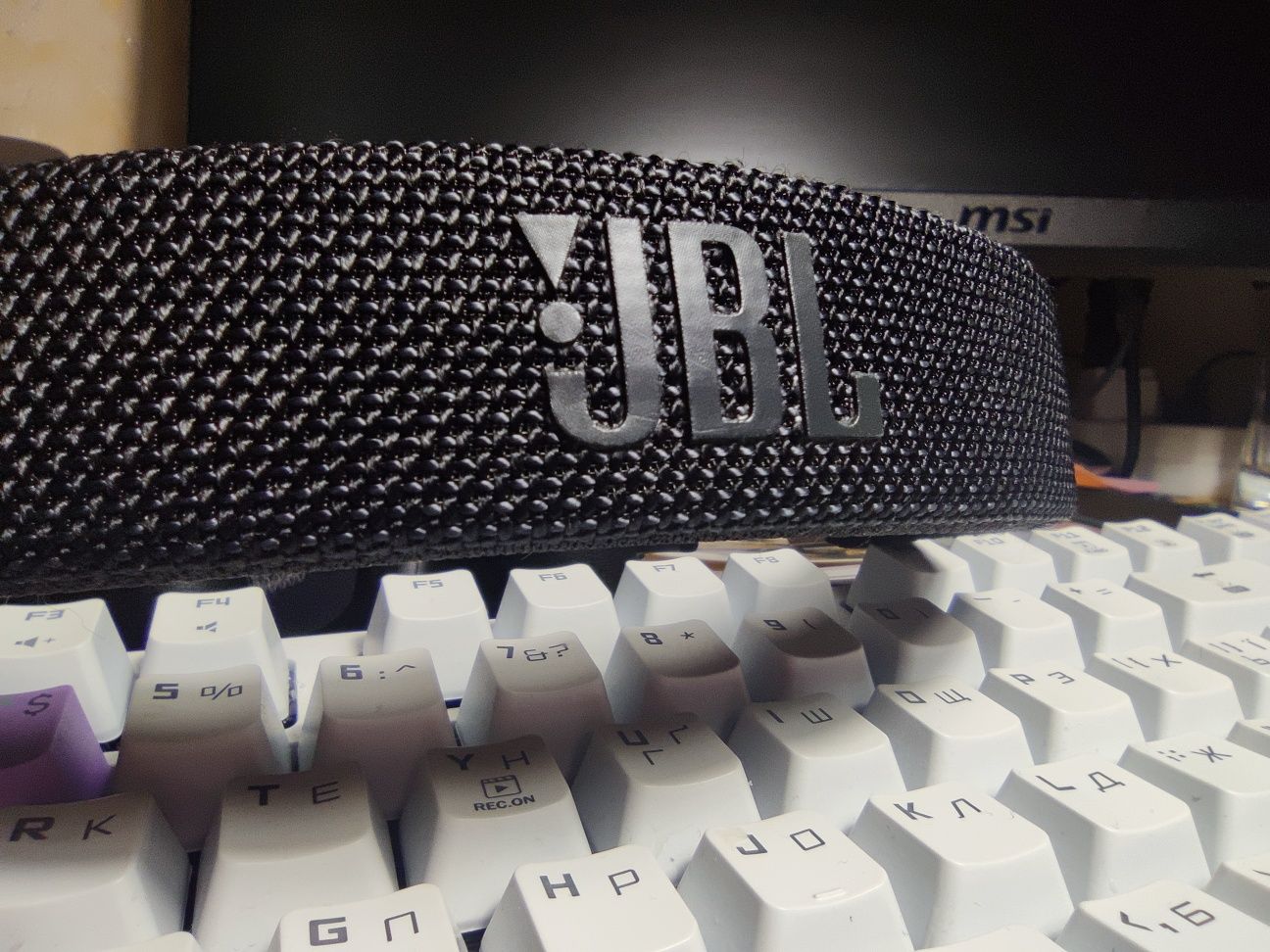 Навушники JBL LIVE 660NC