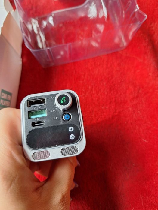 transmiter FM Bluetooth firmy Joyroom,