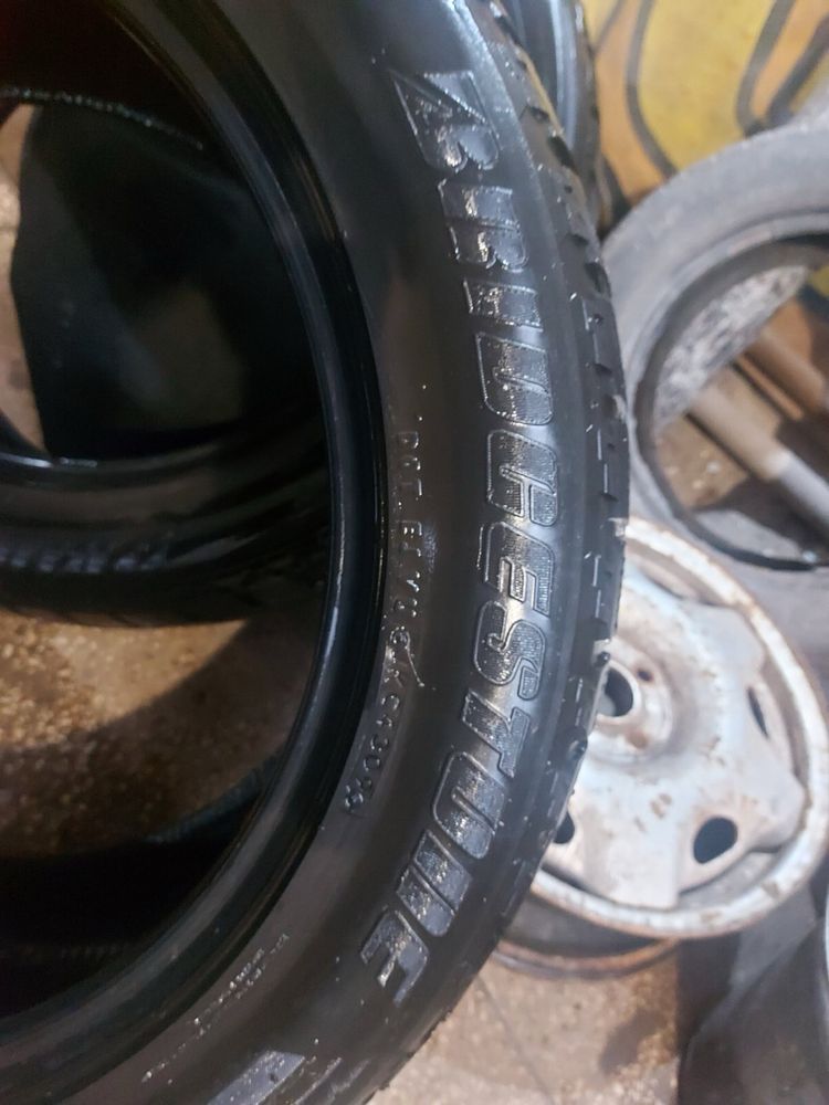 В наличии шины размера 255/50 R19 BRIDGESTONE BLIZZAK ЗИМНИЕ