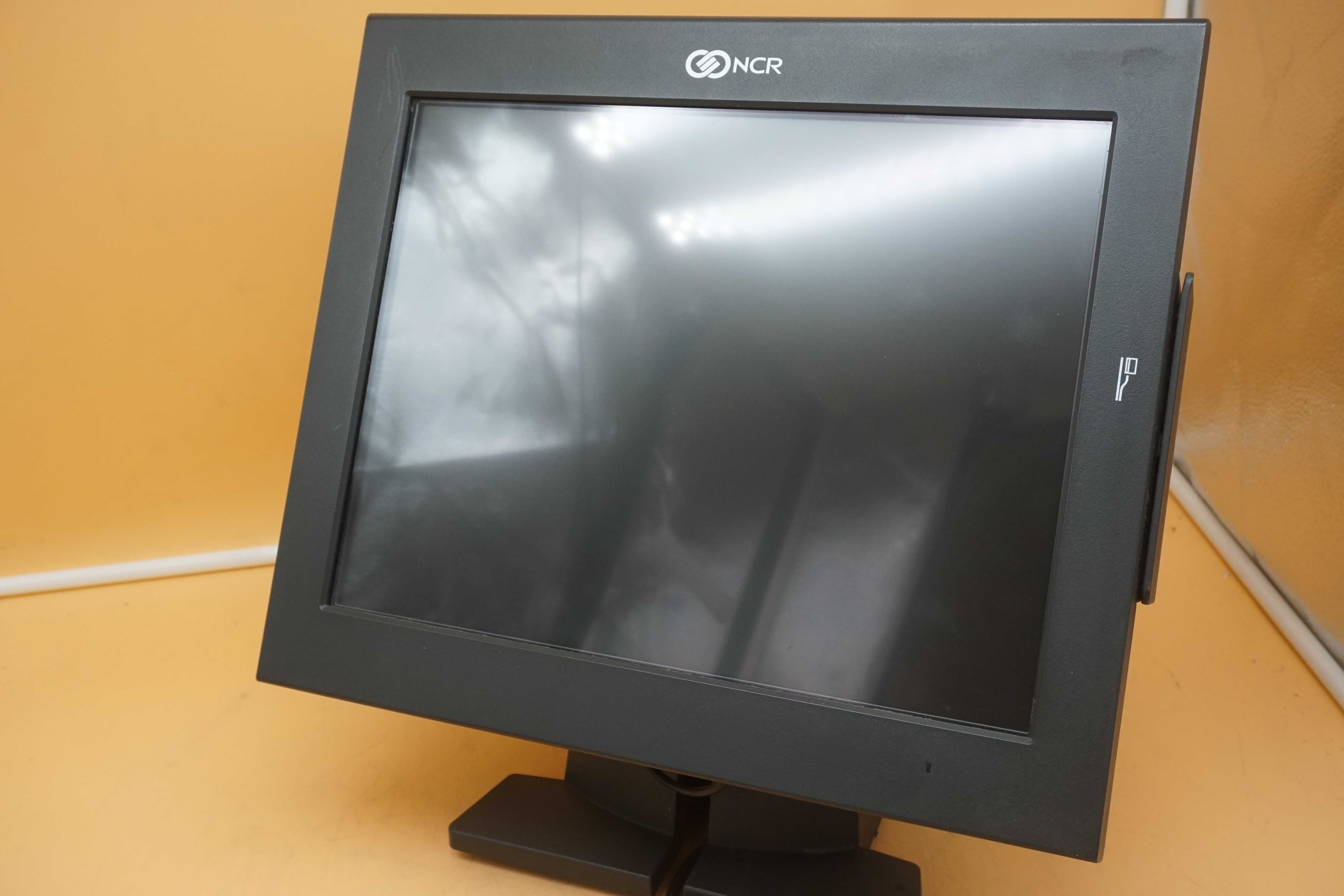 POS NCR ATOM D2560 4GB Windows XP