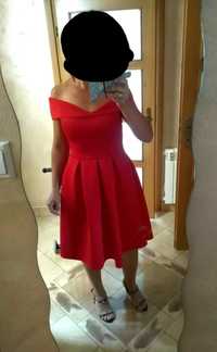 Sukienka elegancka w kolorze czerwonym