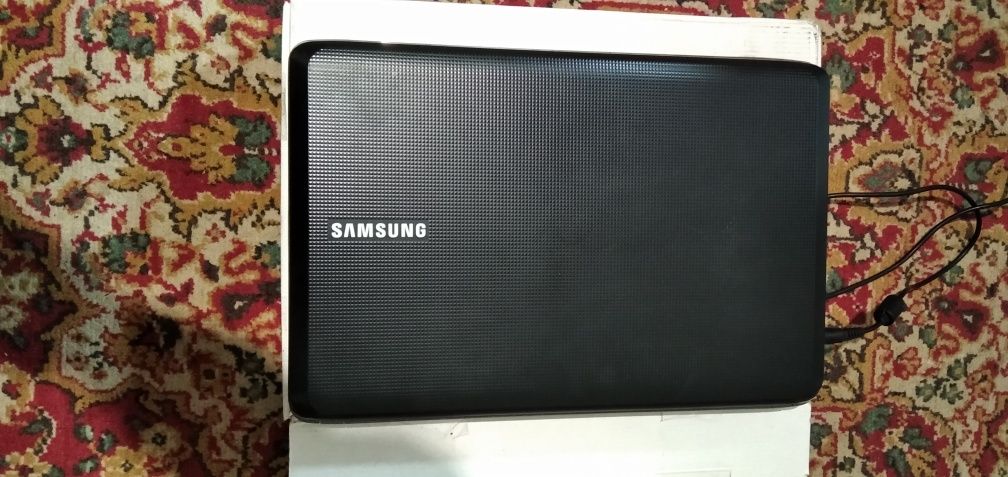 Ноутбук Samsung R530, Core 2 Duo T8300, 4Gb, Hdd 250 Gb