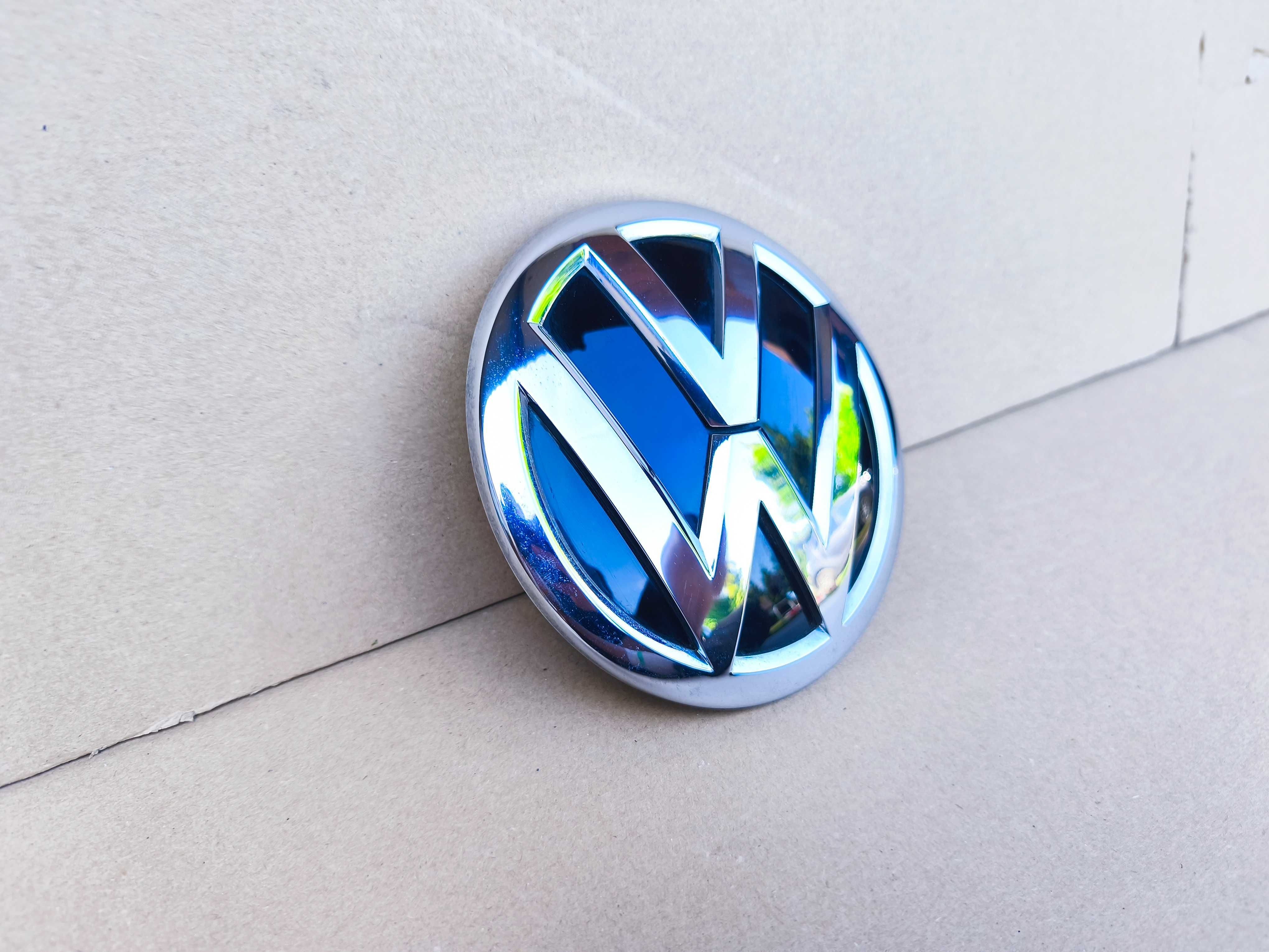 VW Touareg II 7P6 emblemat znaczek grill atrapa logo 7P6.853.601D