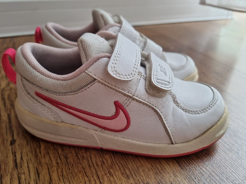 Buty sportowe Nike, rozmiar 26