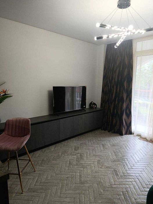 Сдам ул Инглези, ЖК Виа Рома 1-но комнатная квартира 47 кв м ВП