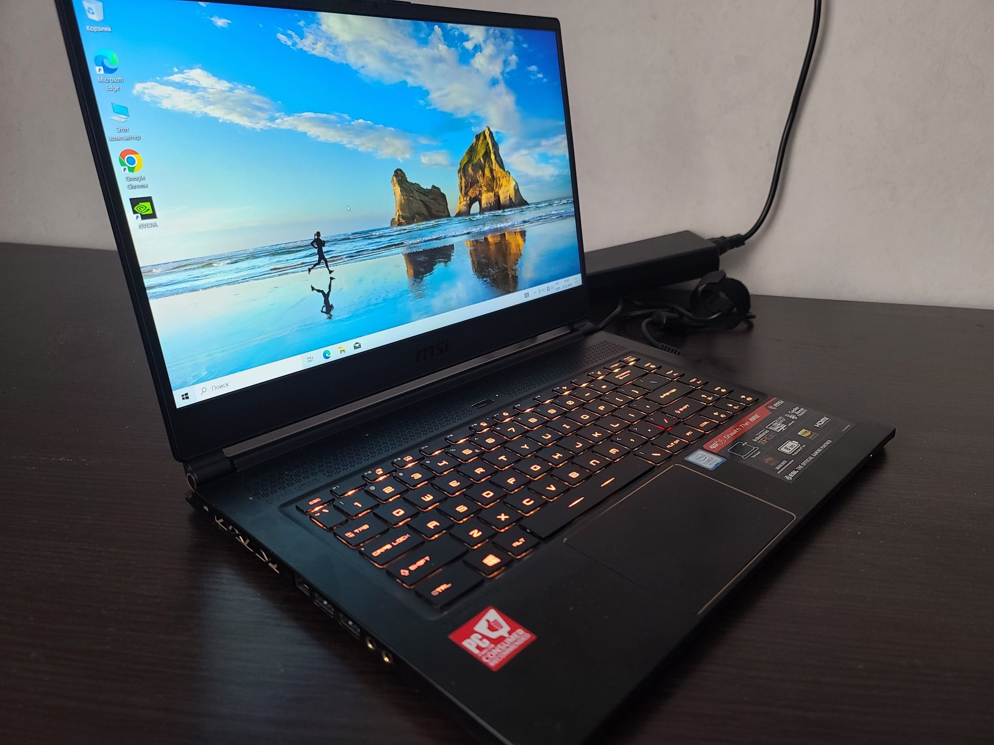 Ігровий ноутбук MSI GS65 144 Hz i7 GTX 1060 RAM 16 SSD 256 игровой ноу