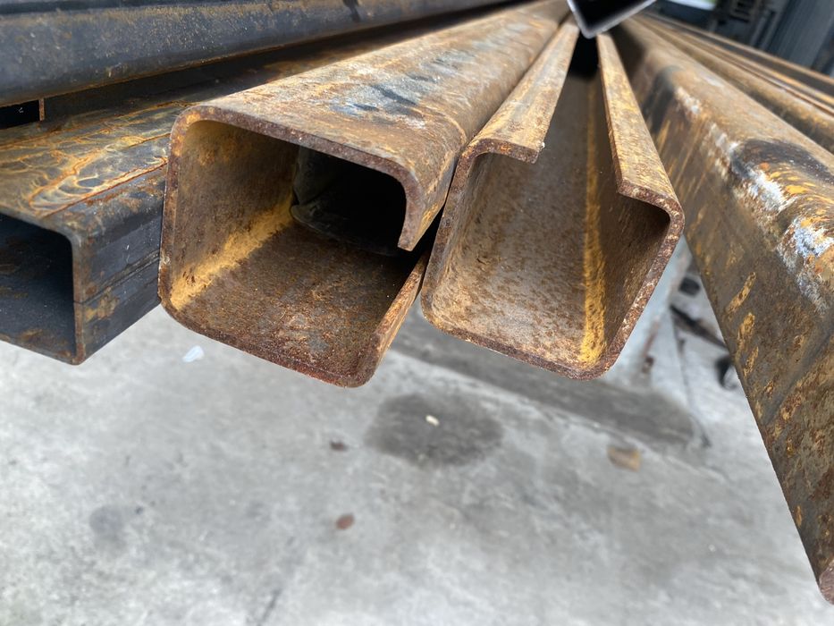 Ceownik 70x70x4 szyna do bram