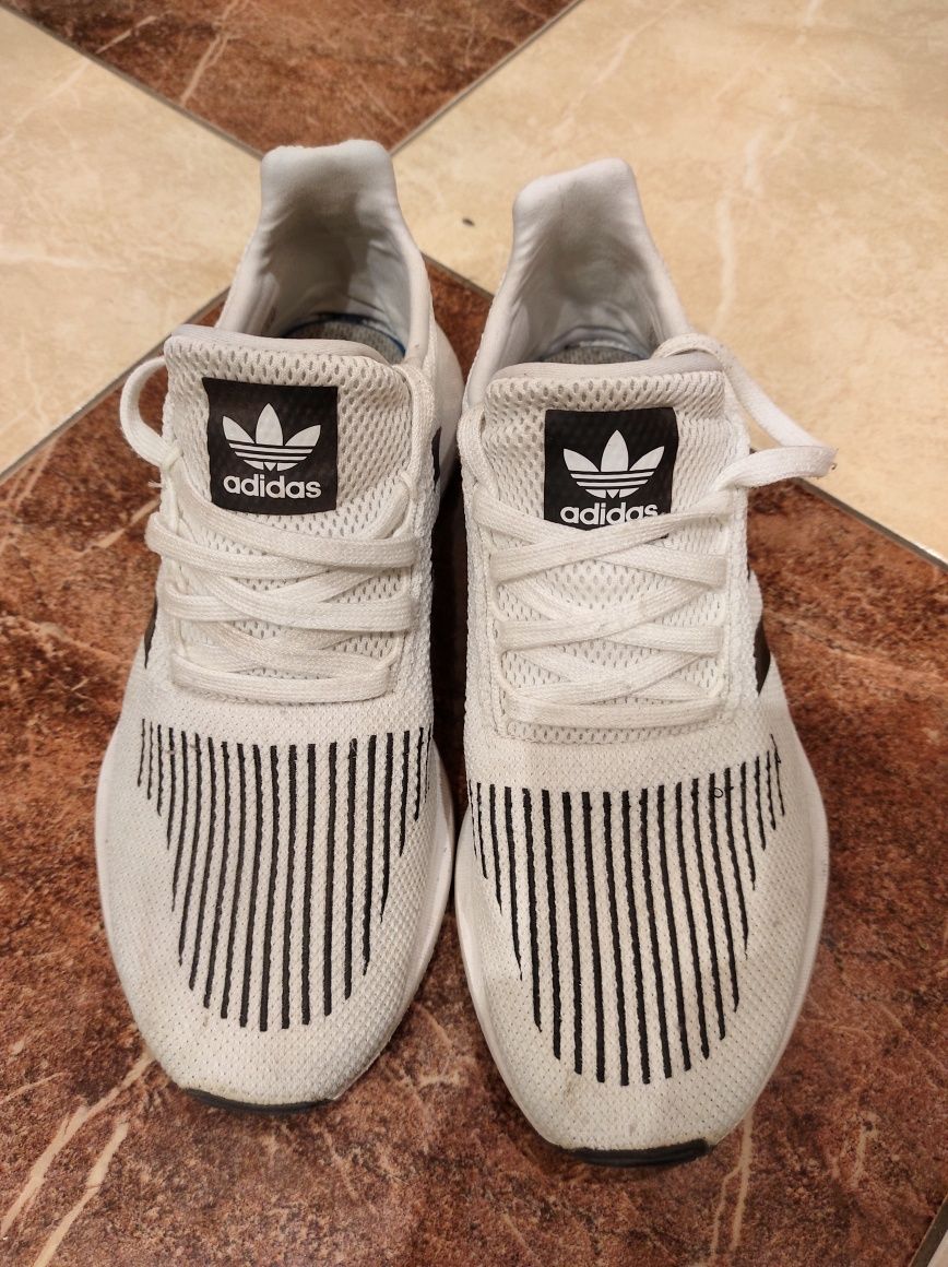 Buty adidas białe